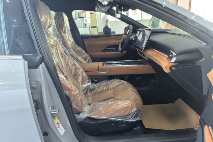 Used Mazda EZ-6 2024 Range-Extended 200 Zhiya Edition Right Front Seat