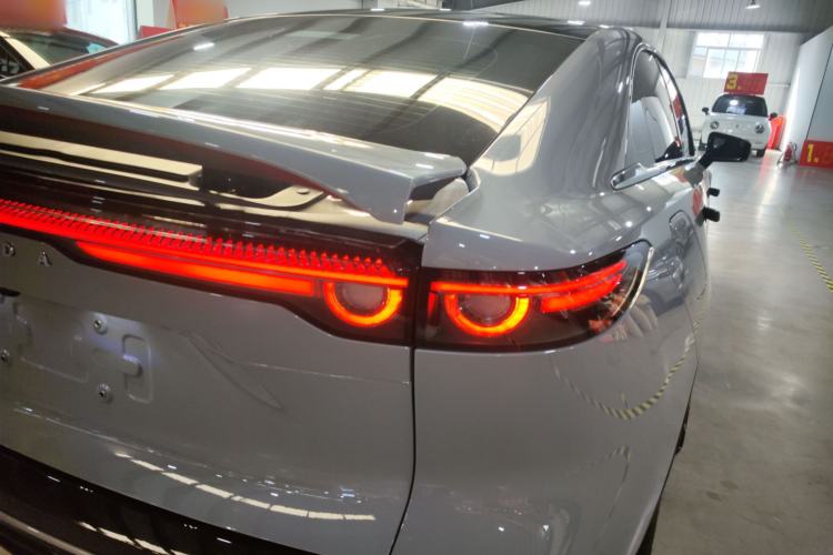 Used Mazda EZ-6 2024 Pure Electric 600 ZhiZun Edition Right Rear Taillight