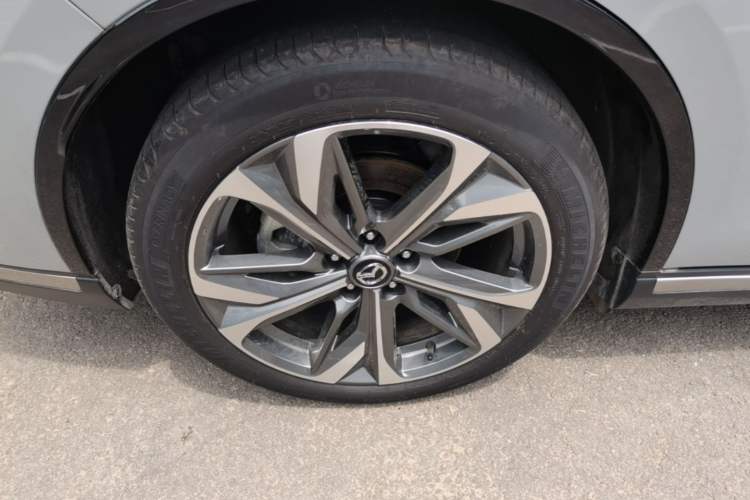 Used Mazda EZ-6 2024 Range-Extended 200 Luxury Edition Right Rear Wheel Hub