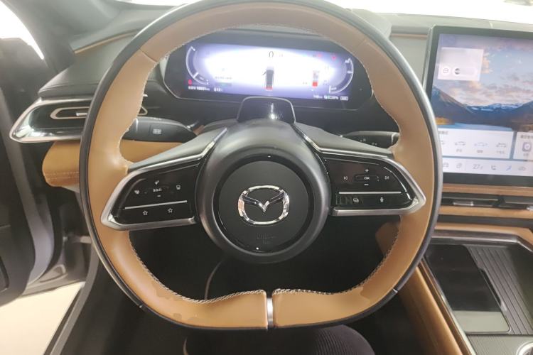 Used Mazda EZ-6 2024 Pure Electric 600 ZhiZun Edition Steering Wheel