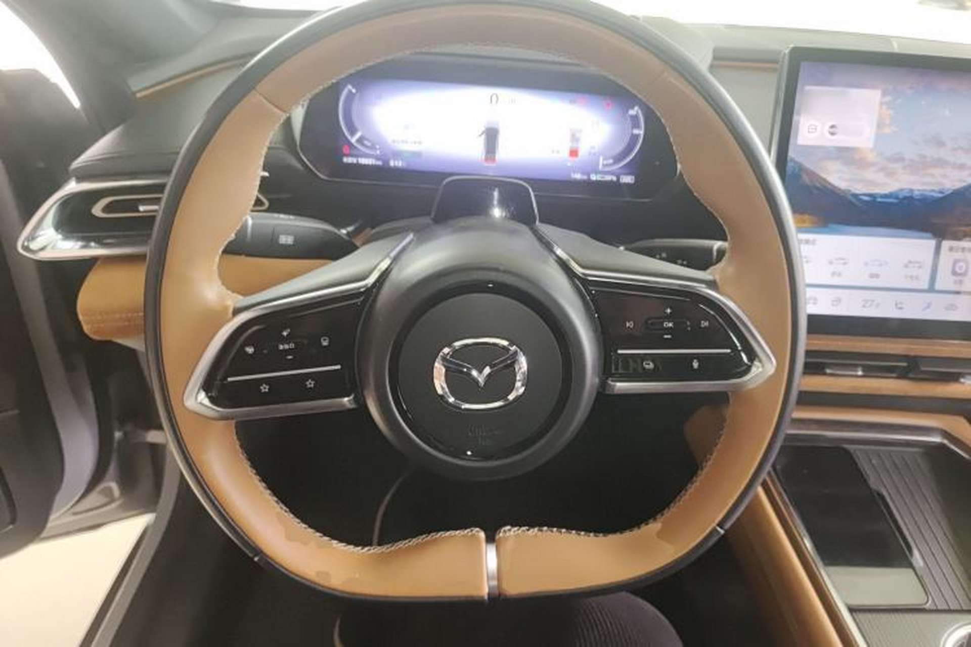 Used Mazda EZ-6 2024 Pure Electric 600 ZhiZun Edition Steering Wheel