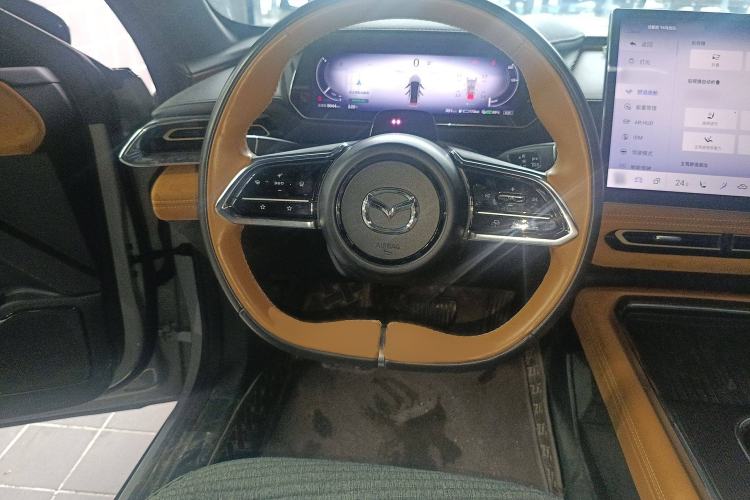 Used Mazda EZ-6 2024 Range-Extended 200 Luxury Edition Steering Wheel