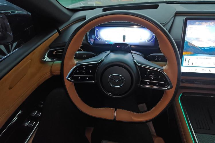Used Mazda EZ-6 2024 Pure Electric 600 ZhiZun Edition Steering Wheel