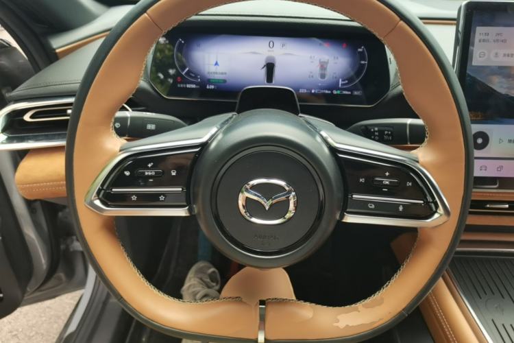 Used Mazda EZ-6 2024 Range-Extended 200 Luxury Edition Steering Wheel