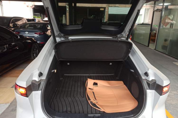 Used Mazda EZ-6 2024 Pure Electric 600 ZhiZun Edition Trunk