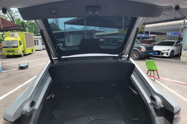 Used Mazda EZ-6 2024 Range-Extended 200 Luxury Edition Trunk
