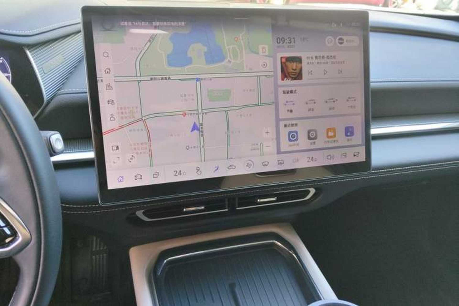 Used Mazda EZ-6 2024 Range-Extended 200 Audio And AC Panel