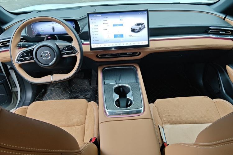 Used Mazda EZ-6 2024 Range-Extended 200 Luxury Edition Center Console