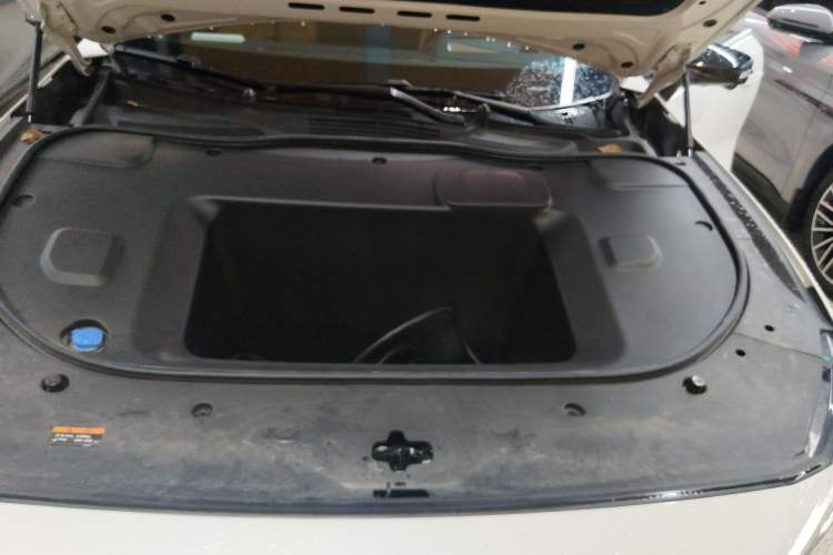 Used Mazda EZ-6 2024 Pure Electric 600 ZhiZun Edition Engine Bay