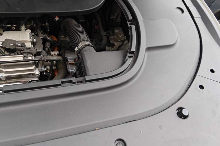 Used Mazda EZ-6 2024 Range-Extended 200 Luxury Edition Engine Bay Left