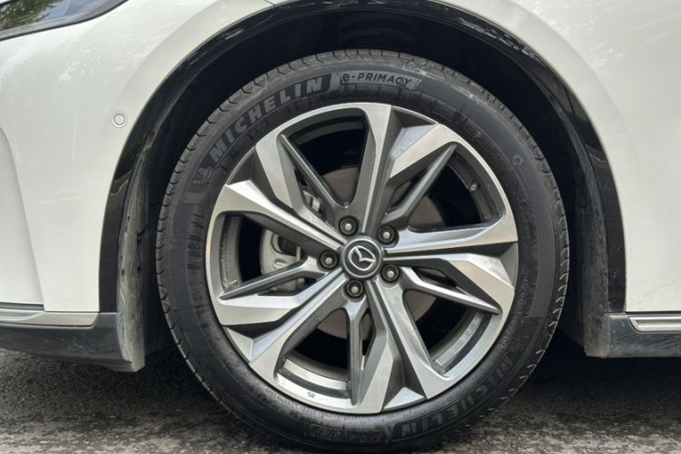 Used Mazda EZ-6 2024 Range-Extended 200 Luxury Edition Exterior 3