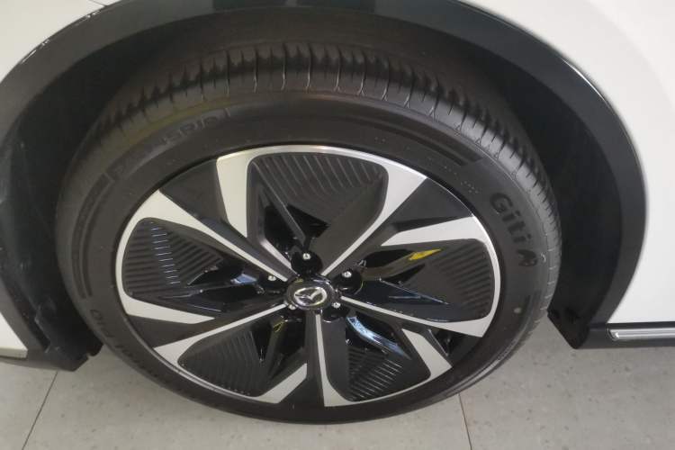 Used Mazda EZ-6 2024 Pure Electric 480 Zhiyue Edition Exterior 4