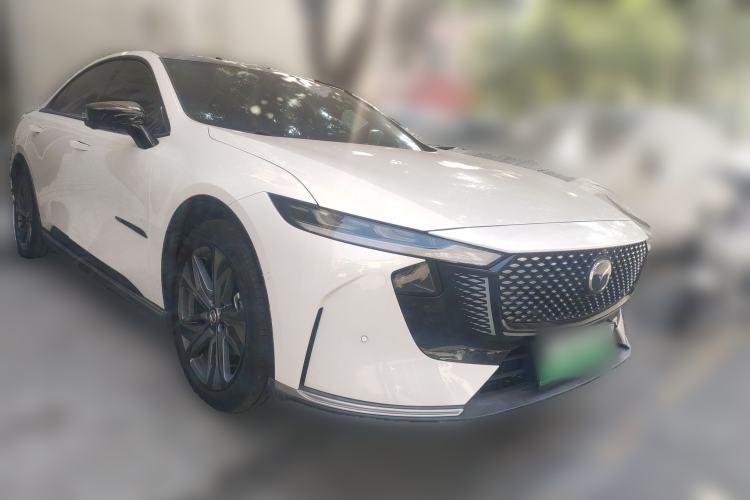 Used Mazda EZ-6 2024 Range-Extended 200 Luxury Edition Front Right 45 Deg