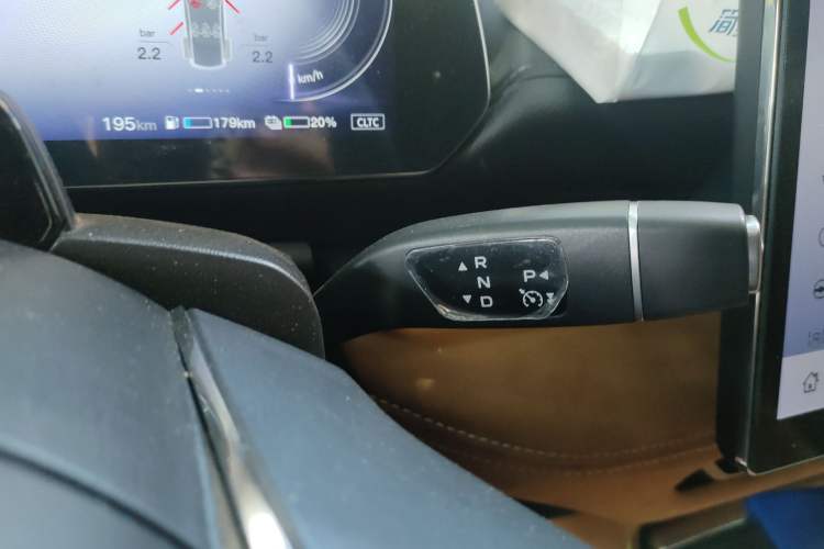 Used Mazda EZ-6 2024 Range-Extended 200 Luxury Edition Gear Lever