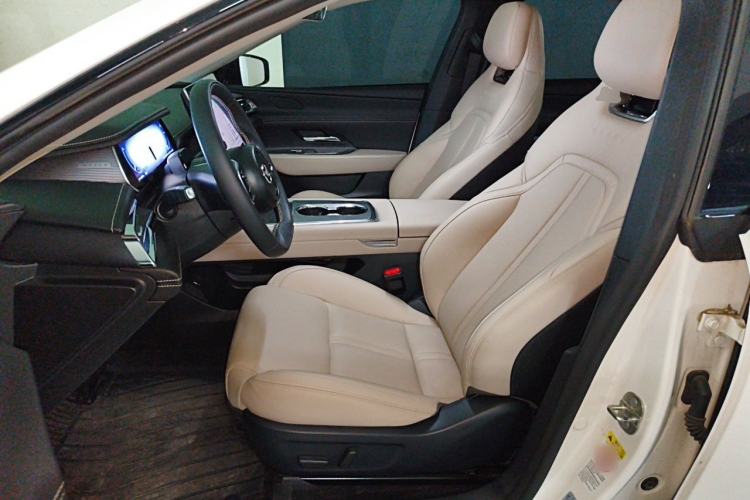 Used Mazda EZ-6 2024 Range-Extended 200 Left Front Seat