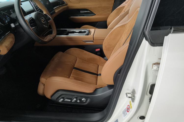Used Mazda EZ-6 2024 Range-Extended 200 Luxury Edition Left Front Seat