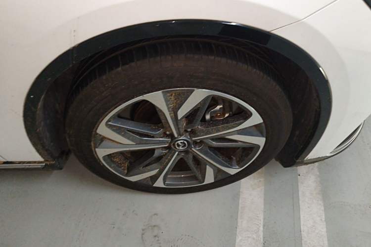 Used Mazda EZ-6 2024 Range-Extended 200 Right Front Wheel Hub