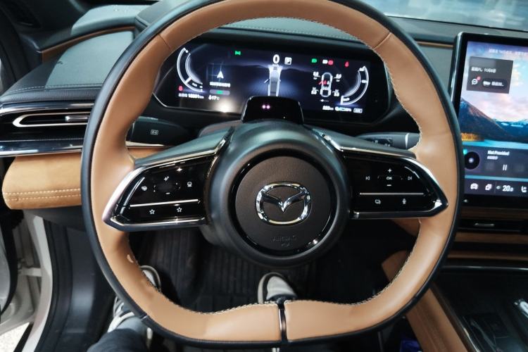 Used Mazda EZ-6 2024 Pure Electric 600 ZhiZun Edition Steering Wheel