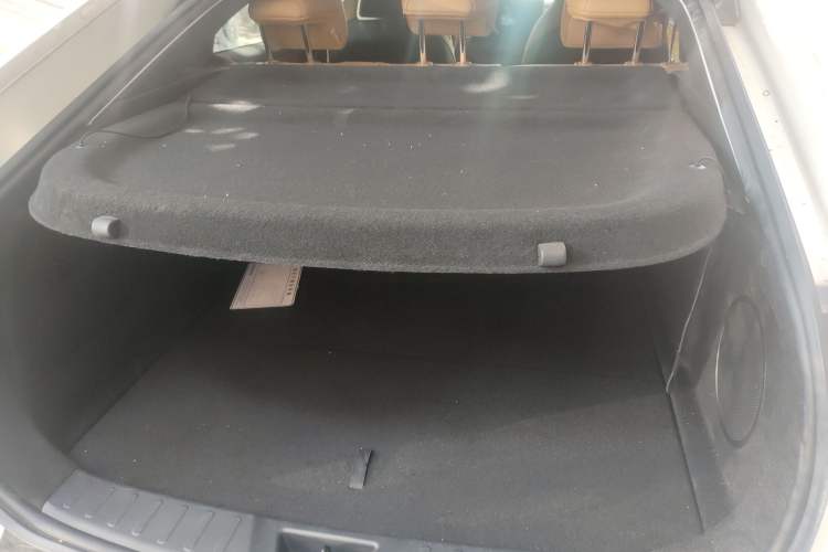 Used Mazda EZ-6 2024 Range-Extended 200 Luxury Edition Trunk