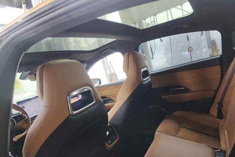 Used Mazda EZ-6 2024 Range-Extended 200 Luxury Edition Headliner