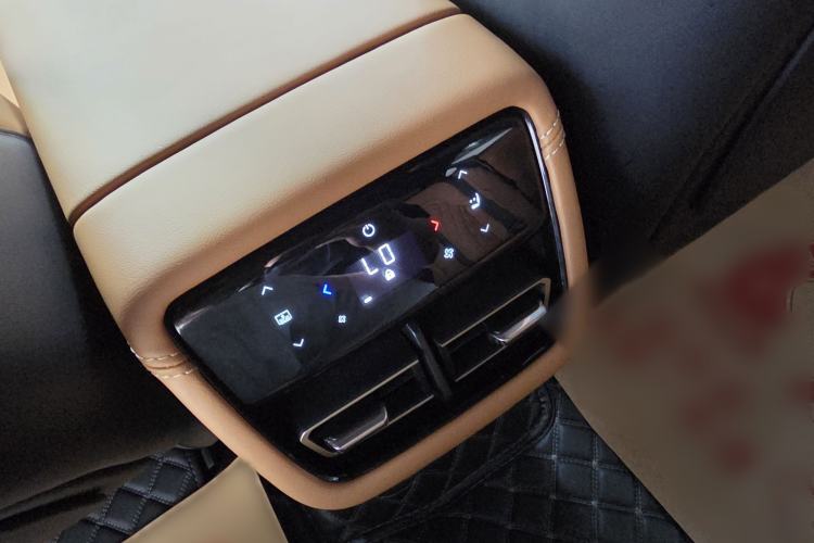 Used Mazda EZ-6 2024 Range-Extended 200 Luxury Edition Interior 5