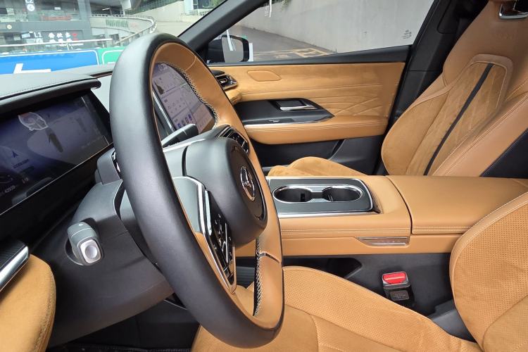 Used Mazda EZ-6 2024 Range-Extended 200 Luxury Edition Interior 7