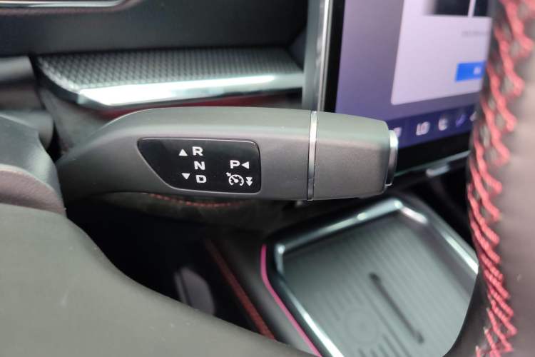Used Mazda EZ-6 2025 Range-Extended 200 Zhiya Sport Edition Gear Lever