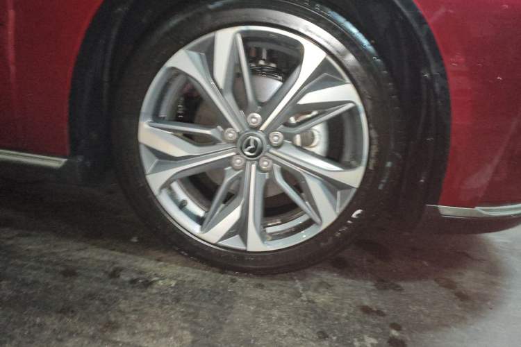 Used Mazda EZ-6 2025 Range-Extended 200 Zhiya Sport Edition Right Front Wheel Hub