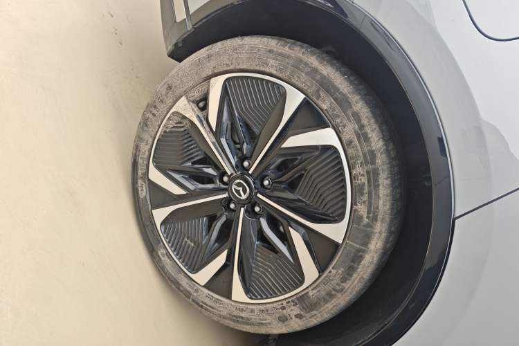 Used Mazda EZ-6 2025 Pure Electric 600 Zhiya Sport Edition Exterior 5