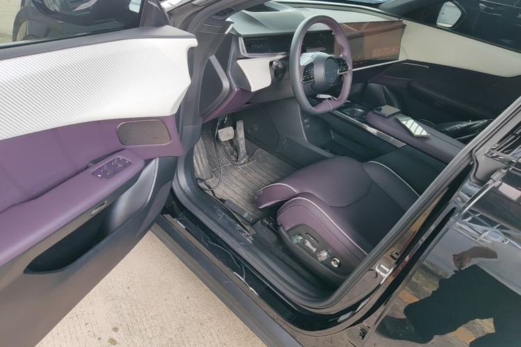 Used Mazda EZ-60 2025 Model Range-Extended 200 Max Driver Seat