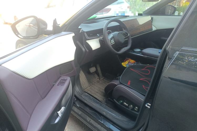 Used Mazda EZ-60 2025 Model Range-Extended 200 Max Driver Seat