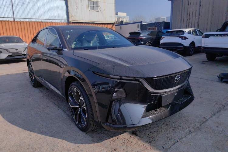 Used Mazda EZ-60 2025 Model Pure Electric 600 Max Exterior 2