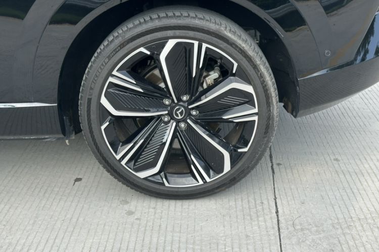 Used Mazda EZ-60 2025 Model Range-Extended 200 Max Exterior 8