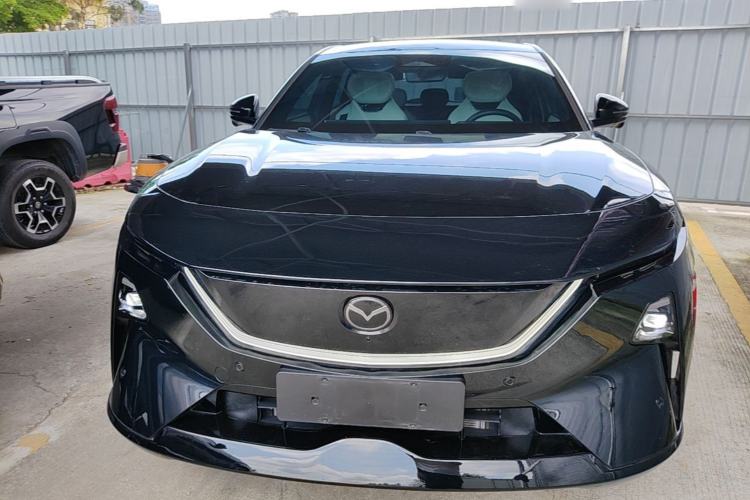 Used Mazda EZ-60 2025 Model Range-Extended 200 Max Front