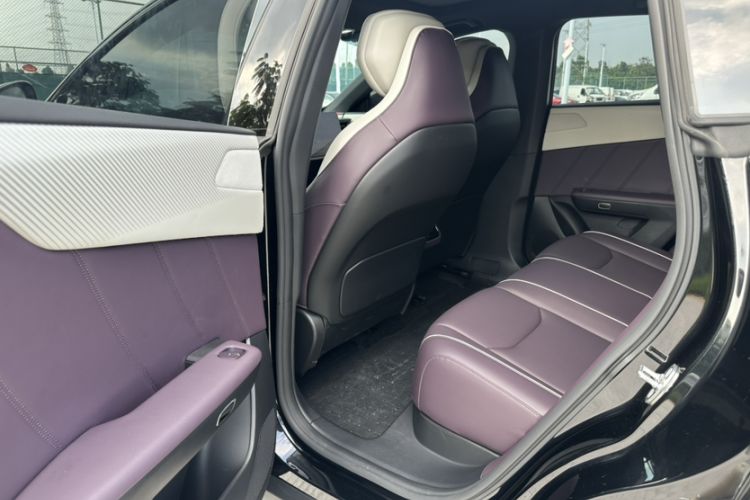 Used Mazda EZ-60 2025 Model Range-Extended 200 Max Interior 3