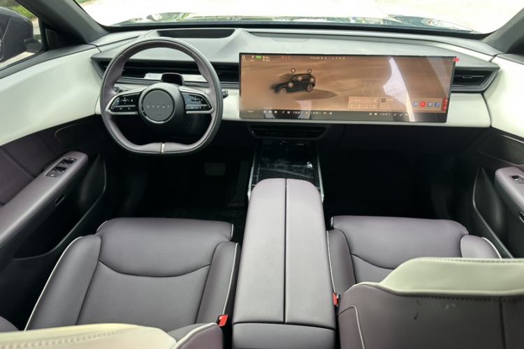 Used Mazda EZ-60 2025 Model Range-Extended 200 Max Interior 6