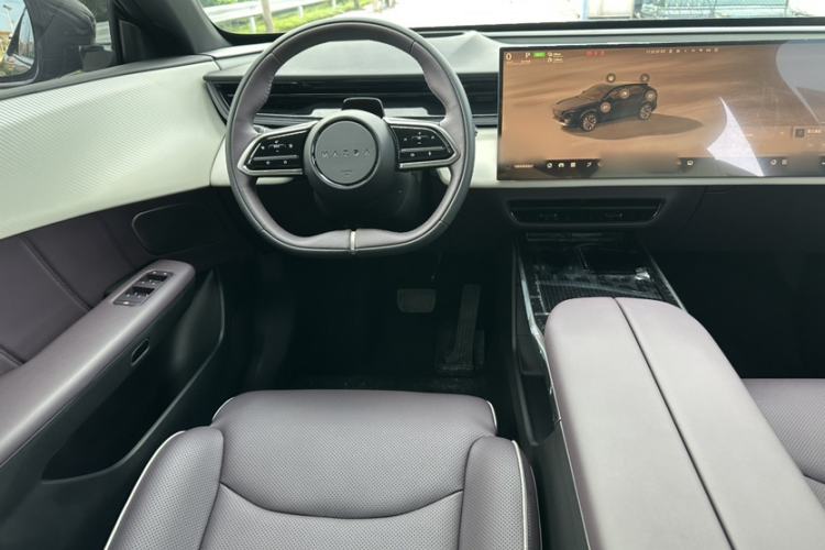 Used Mazda EZ-60 2025 Model Range-Extended 200 Max Interior 8