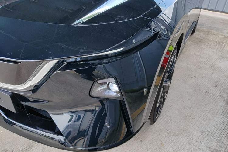Used Mazda EZ-60 2025 Model Range-Extended 200 Max Left Front Headlight