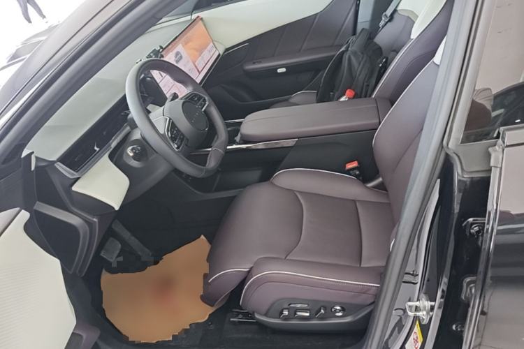 Used Mazda EZ-60 2025 Model Pure Electric 600 Max Left Front Seat