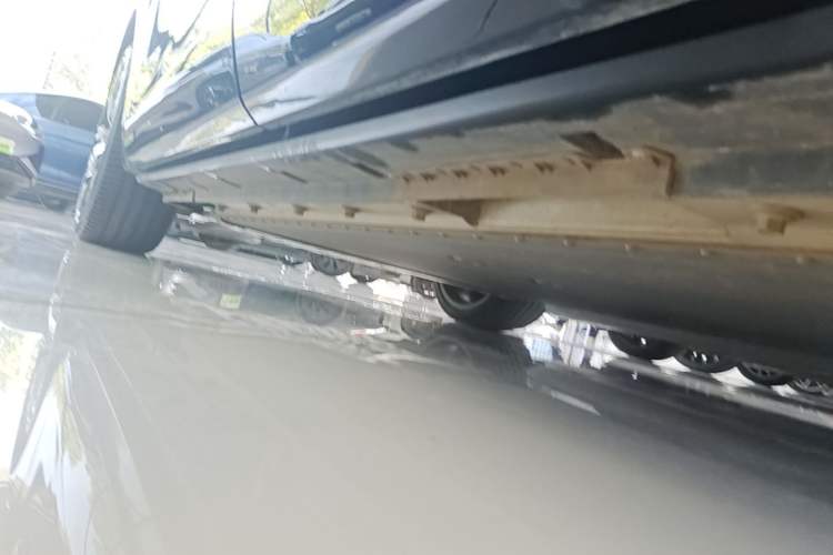 Used Mazda EZ-60 2025 Model Pure Electric 600 Max Left Side Sill