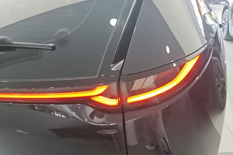 Used Mazda EZ-60 2025 Model Pure Electric 600 Max Right Rear Taillight