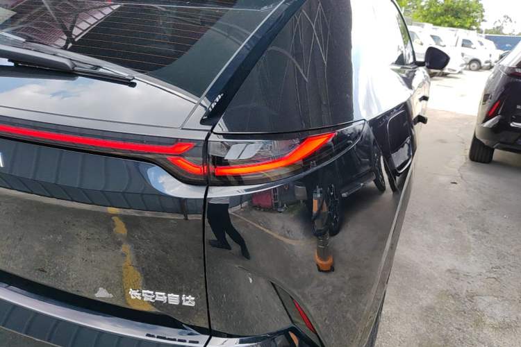 Used Mazda EZ-60 2025 Model Range-Extended 200 Max Right Rear Taillight