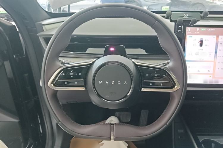 Used Mazda EZ-60 2025 Model Pure Electric 600 Max Steering Wheel