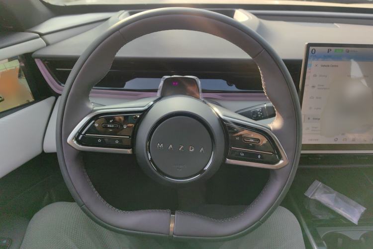 Used Mazda EZ-60 2025 Model Pure Electric 600 Max Steering Wheel