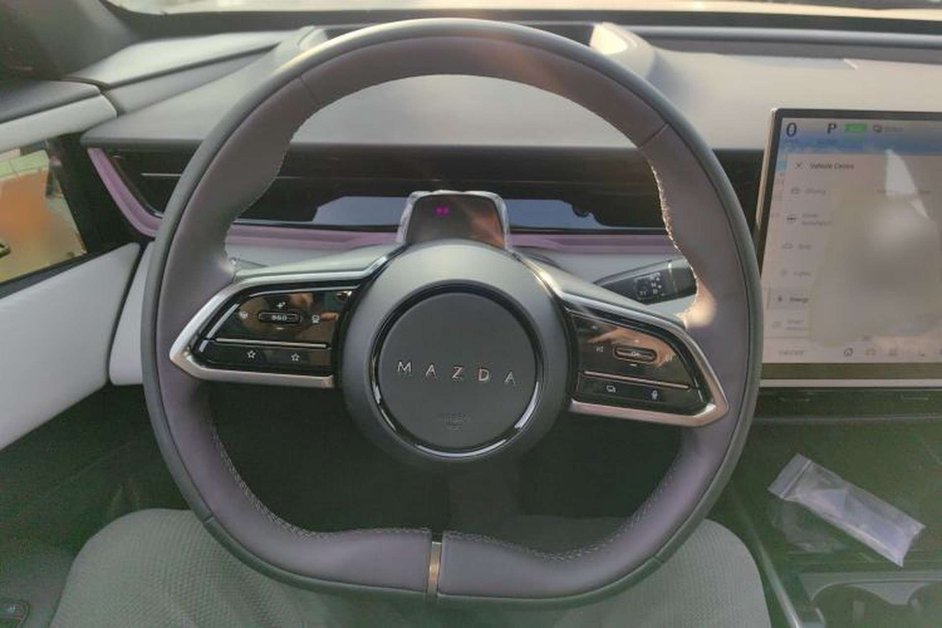 Used Mazda EZ-60 2025 Model Pure Electric 600 Max Steering Wheel