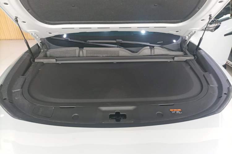 Used Mazda EZ-60 2025 Model Range-Extended 200 Max Engine Bay
