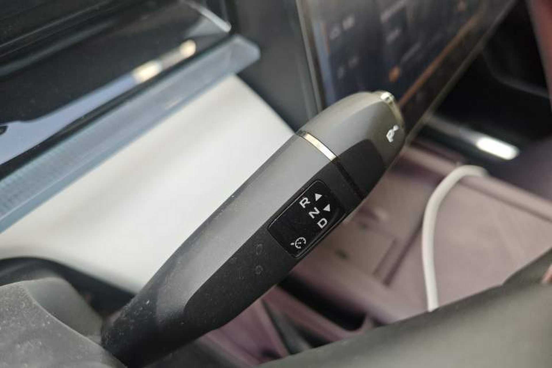 Used Mazda EZ-60 2025 Model Range-Extended 200 Max Gear Lever