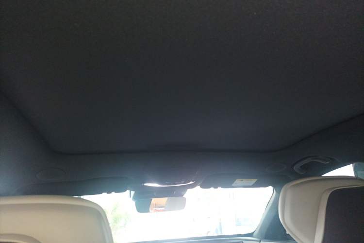 Used Mazda EZ-60 2025 Model Range-Extended 200 Max Headliner