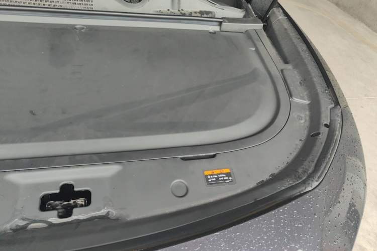 Used Mazda EZ-60 2025 Model Range-Extended 200 Max Engine Bay Left