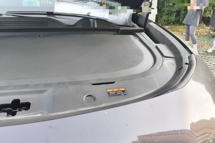 Used Mazda EZ-60 2025 Model Range-Extended 200 Pro Engine Bay Left